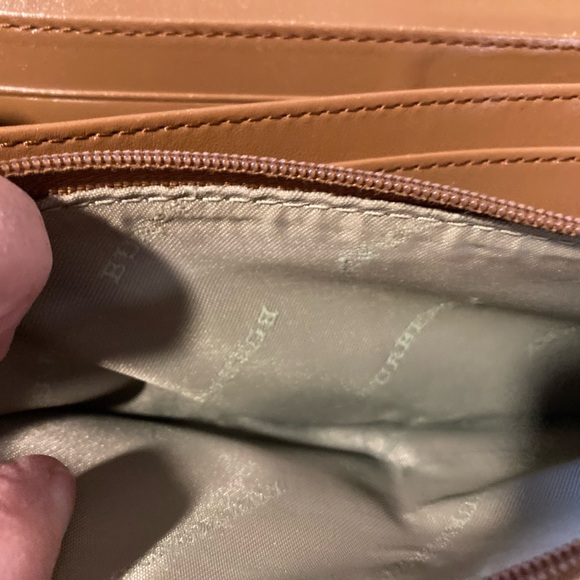 Burberry Long Wallet - Picture 6 of 11